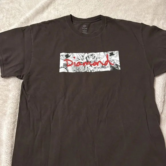 Diamond Men’s Tee - Picture 2 of 5